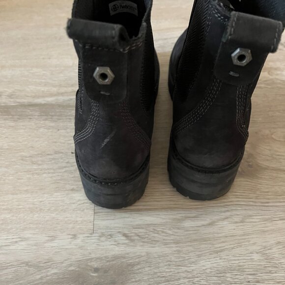 Timberland Women's Courmayeur Valley Chelsea Fashion Boot - Picture 2 of 5